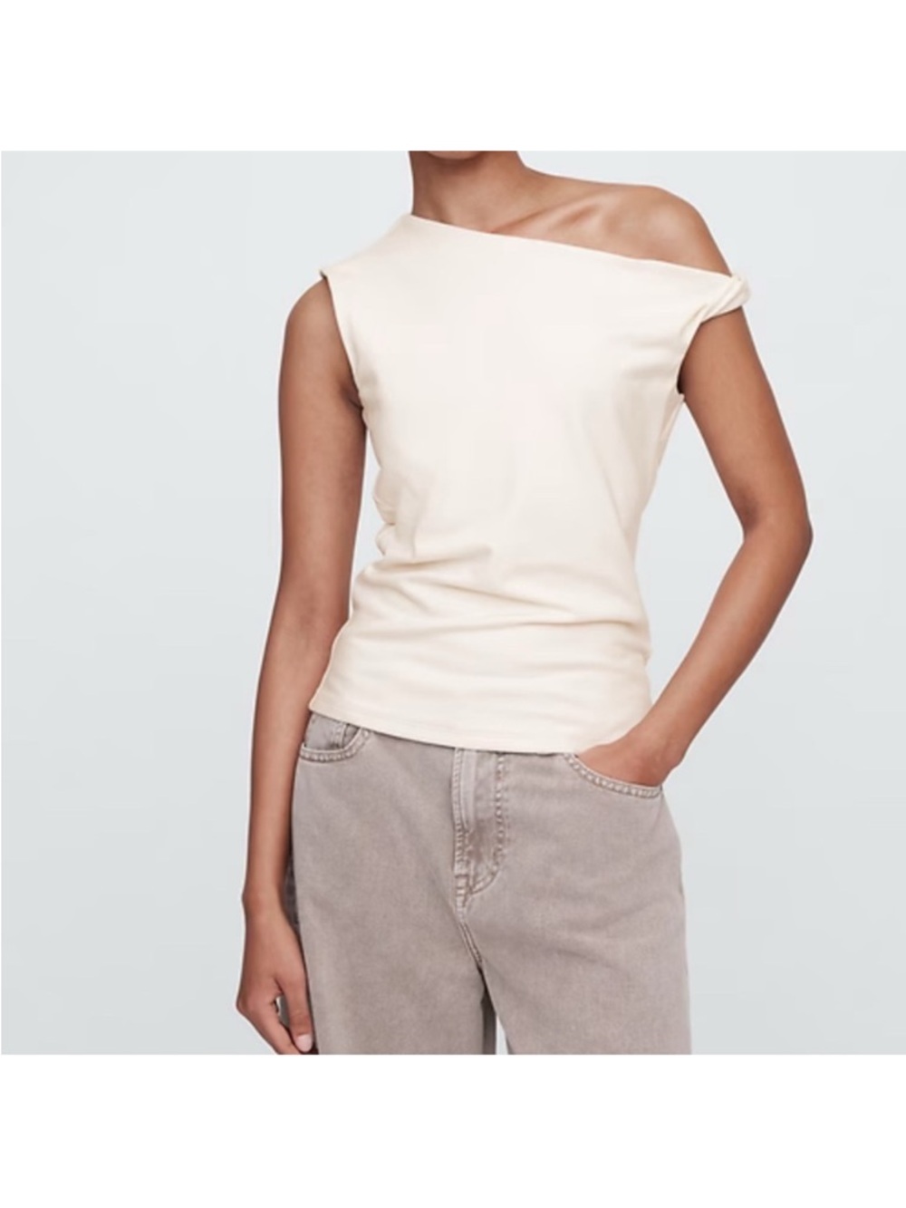 GAP Off-Shoulder Cream Tank Top